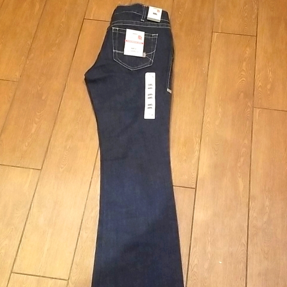 Womans Ariat Durastretch Mid Rise BootCut Jean FR - Picture 1 of 4
